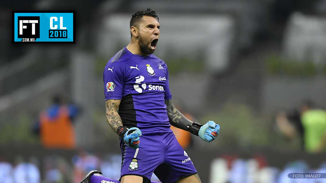 Jonathan Orozco celebra gol de Santos