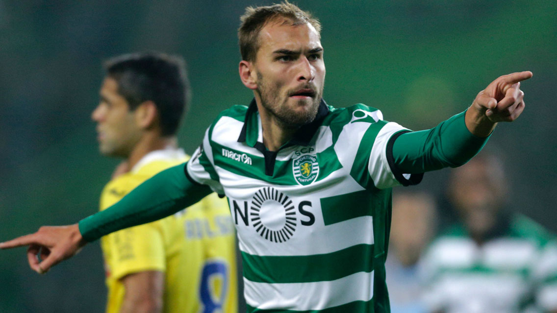 Bas Dost rescinde contrato en Europa; podría llegar al América