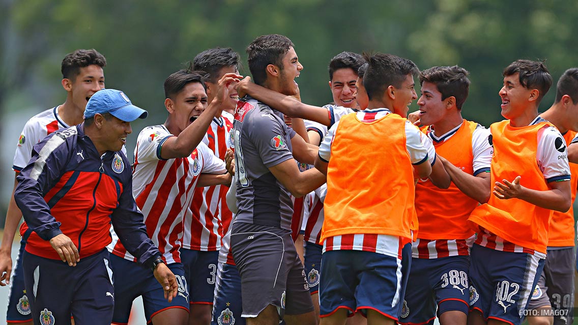 Chivas elimina al América y va a la Final contra el Atlas