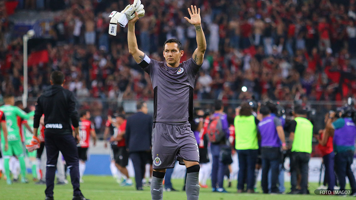 Rodolfo Cota deja a las Chivas y llega a León