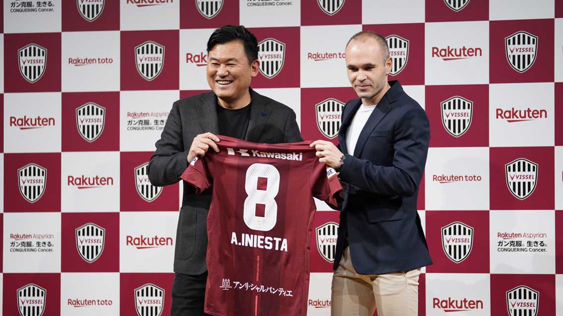 Andrés Iniesta es presentado con el Vissel Kobe de Japón