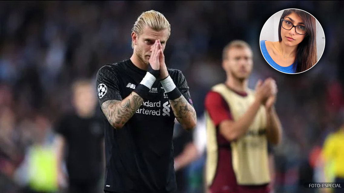 Mia Khalifa consuela a Loris Karius, portero del Liverpool