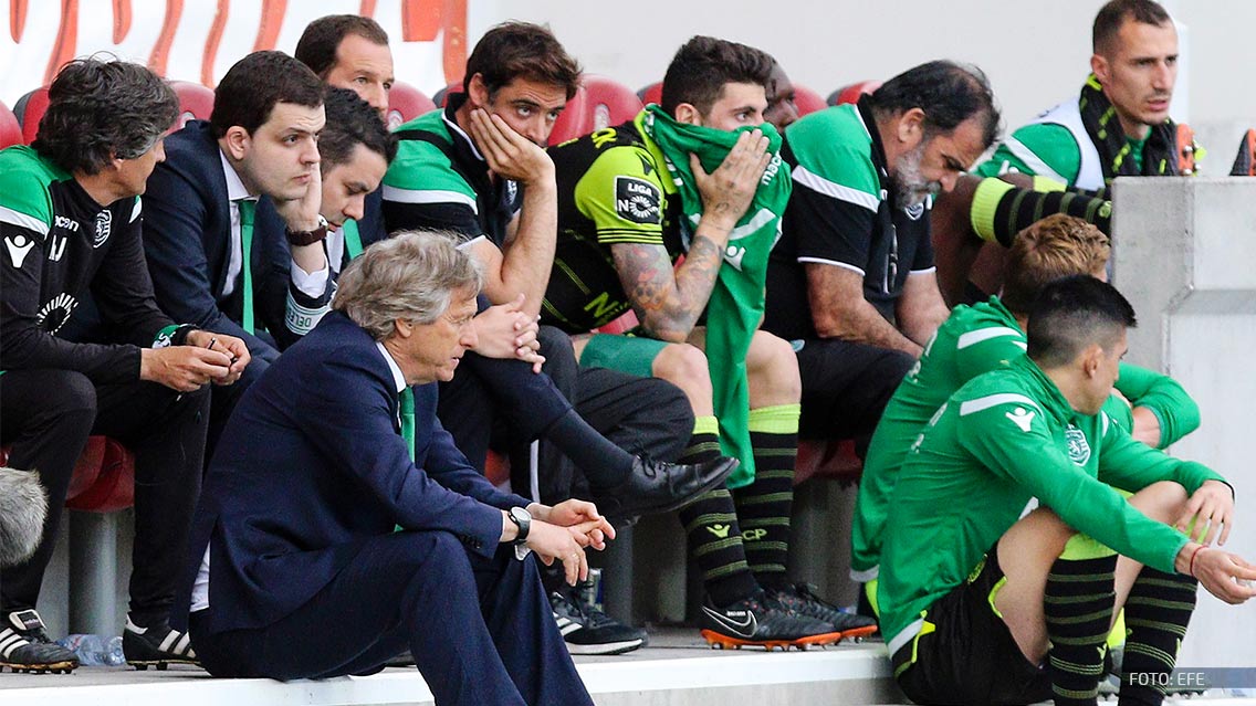 Hinchas del Sporting de Portugal agreden a técnico y jugadores