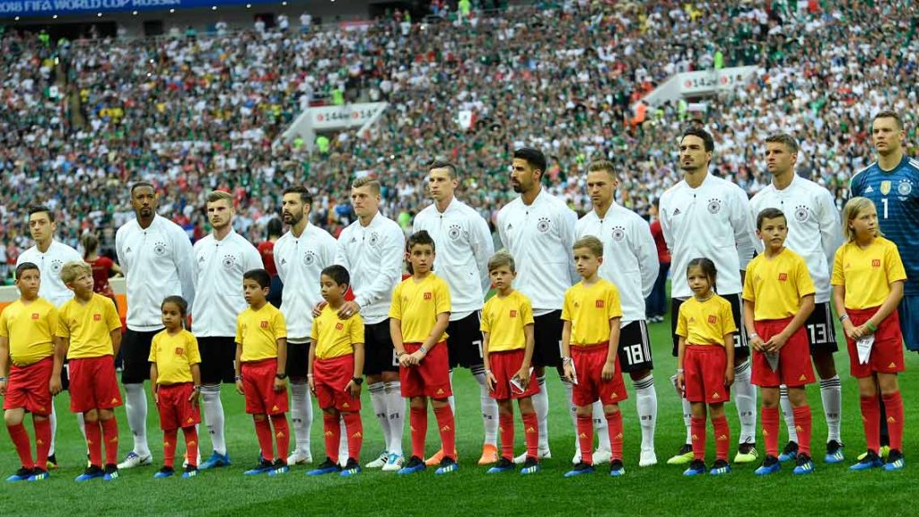 Alemania suspende a miembros de su delegación por festejos ante Suecia