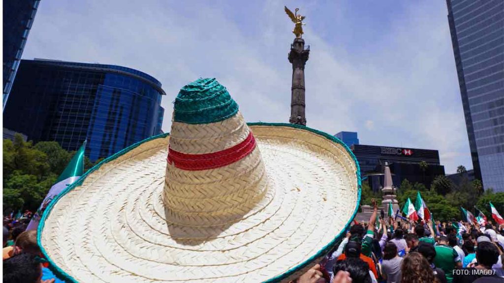 El Ángel, la Minerva y Macroplaza se llenan de festejos