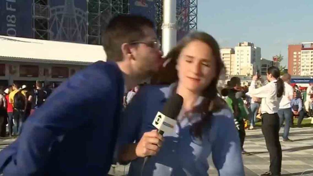 ¡Una vez más! Aficionado acosa a reportera brasileña