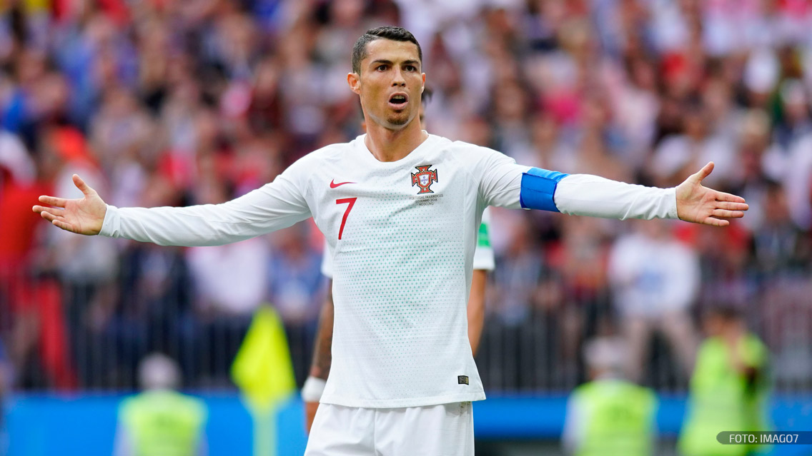 Cristiano Ronaldo calla a aficionados iraníes porque no lo dejan dormir