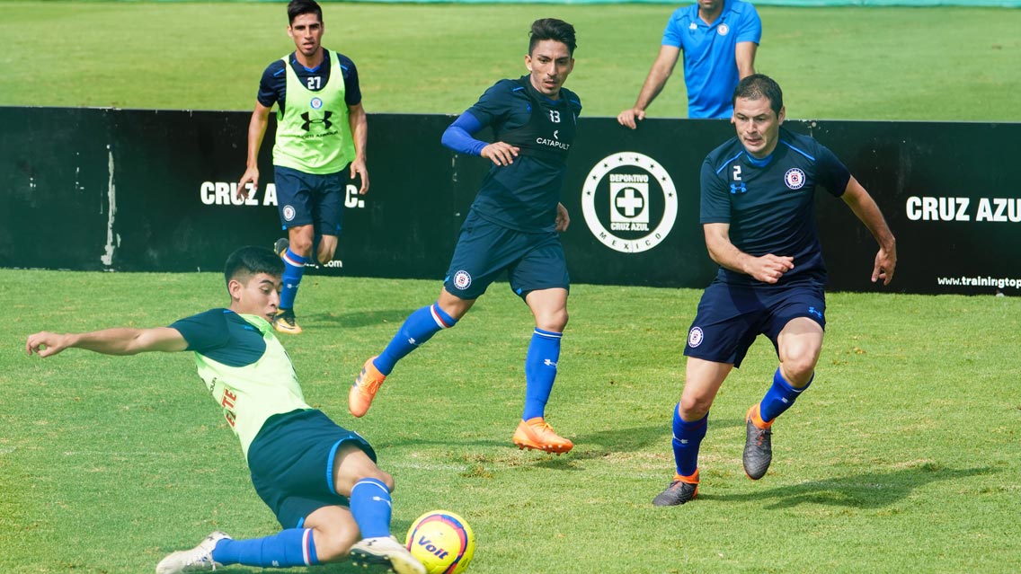 Cruz Azul con todo y refuerzos empata a cero contra Leones Negros 0