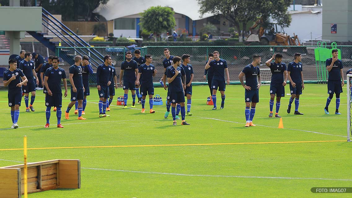 Refuerzo de Cruz Azul se lesiona en el entrenamiento