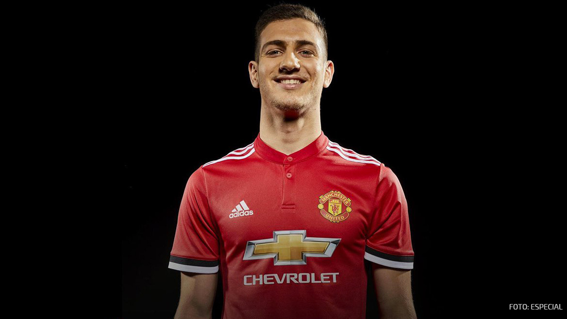 Manchester United firma a Diogo Dalot por 21 mde.