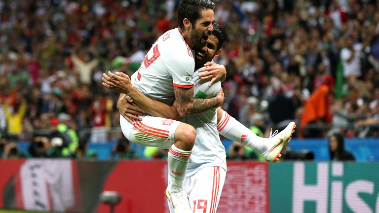 España gana pidiendo la hora ante Irán 0