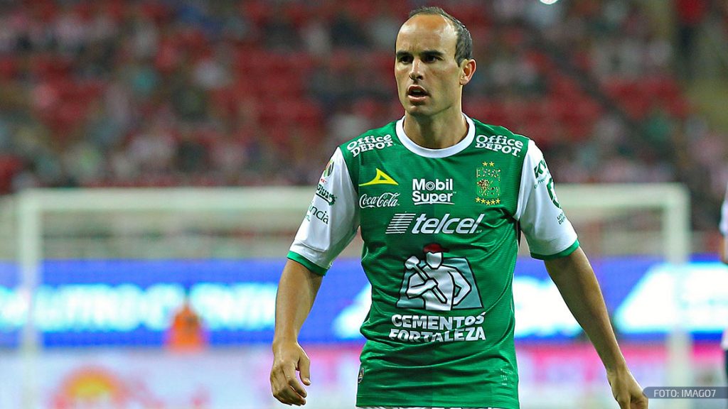 Futbolistas de EEUU critican a Landon Donovan por apoyar a México