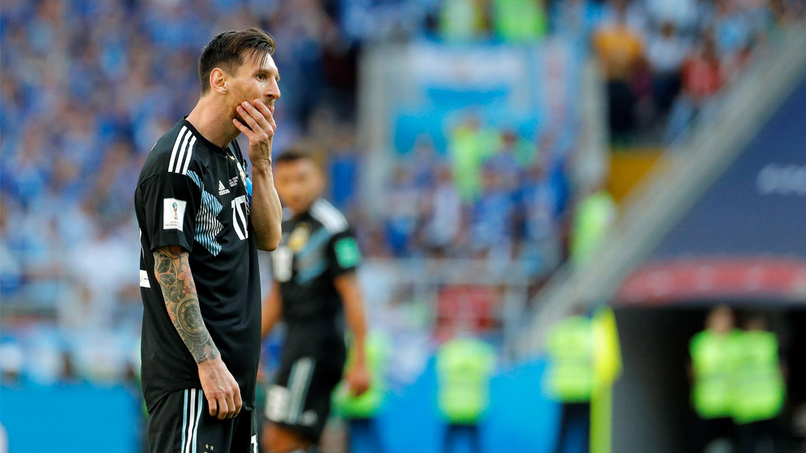 Revive la falla del penal de Lionel Messi ante Islandia