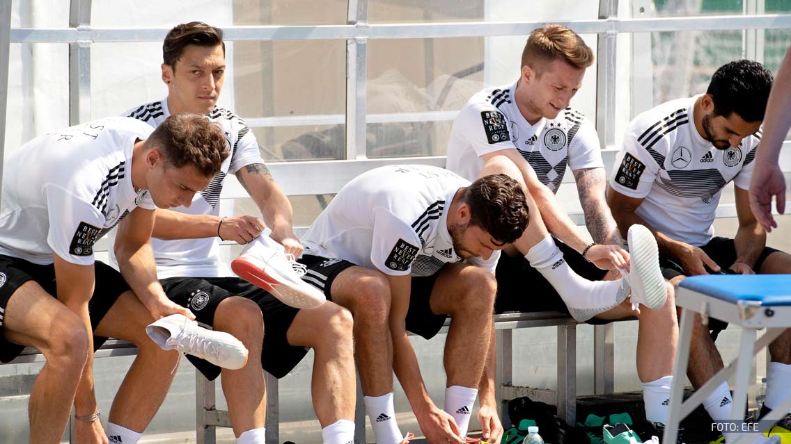 Mesut Özil es baja para el partido entre Alemania y Arabia Saudita 0