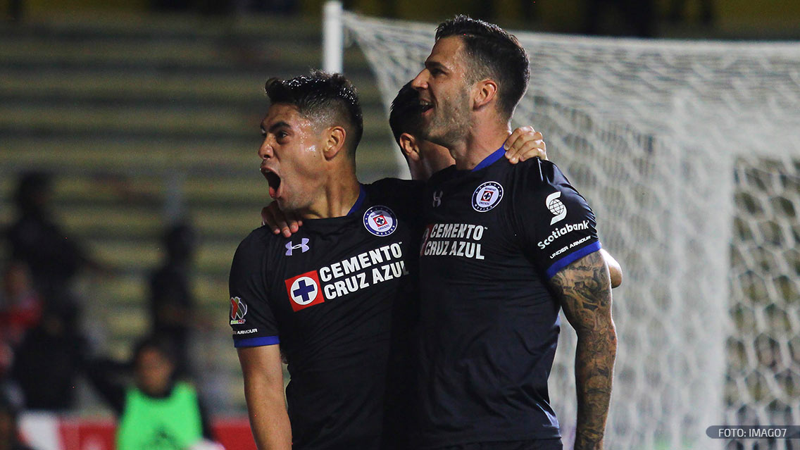 Felipe Mora ficha con Pumas para el Apertura 2018 0