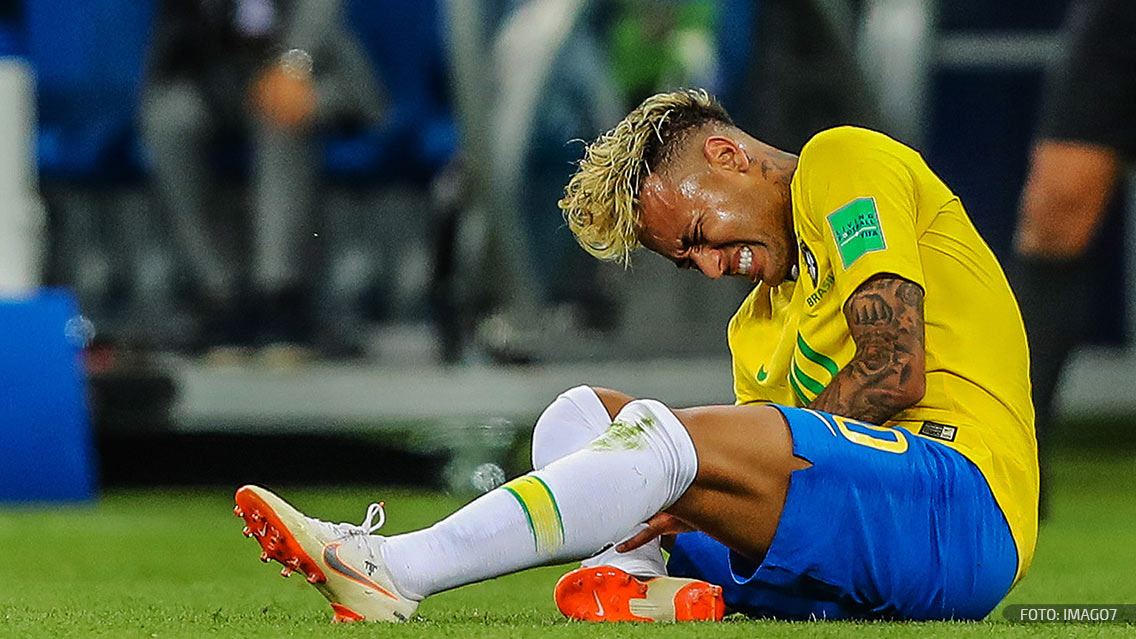 Neymar reconoce que exagera cuando le cometen faltas 0
