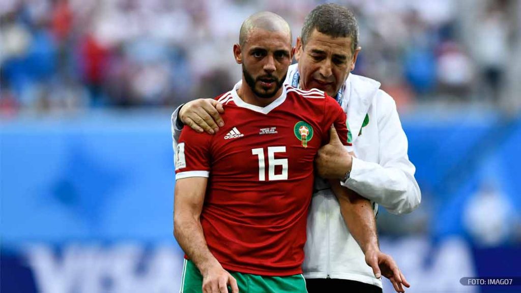 El marroquí, Nordin Amrabat salió así del terreno de juego.