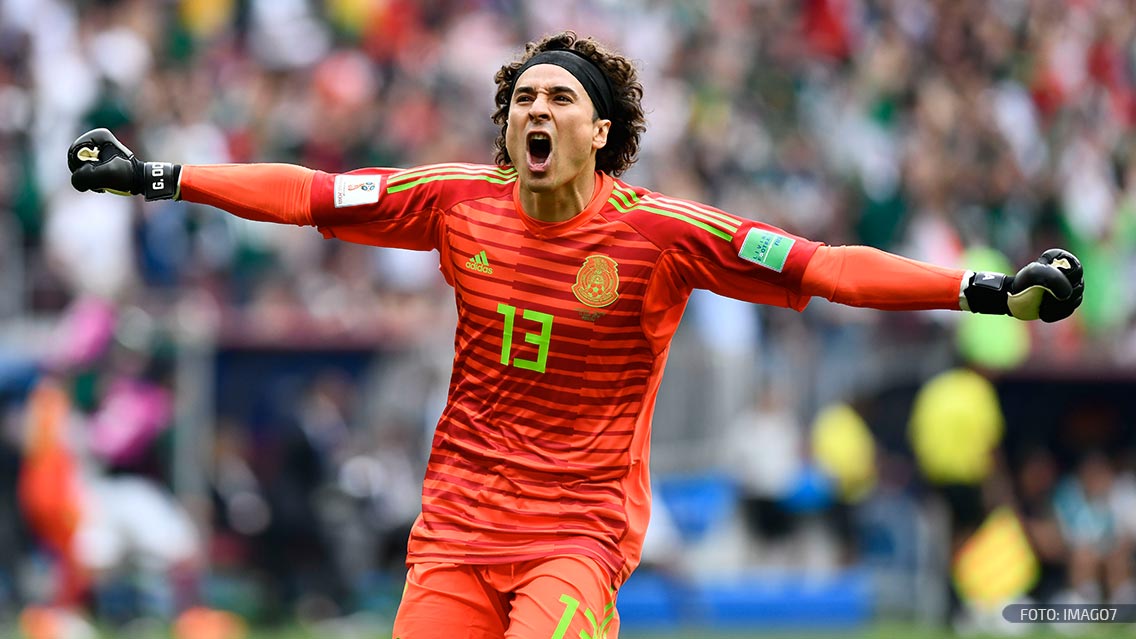 Guillermo Ochoa podría quedar sin equipo en el verano 