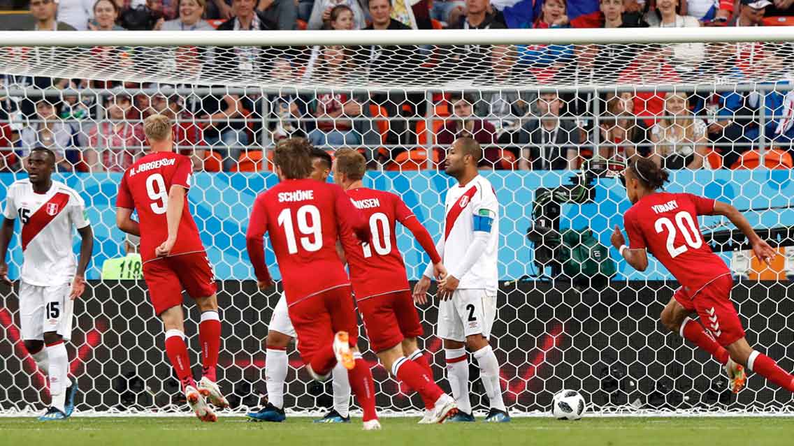 Perú regresa con derrota a una Copa del Mundo 0