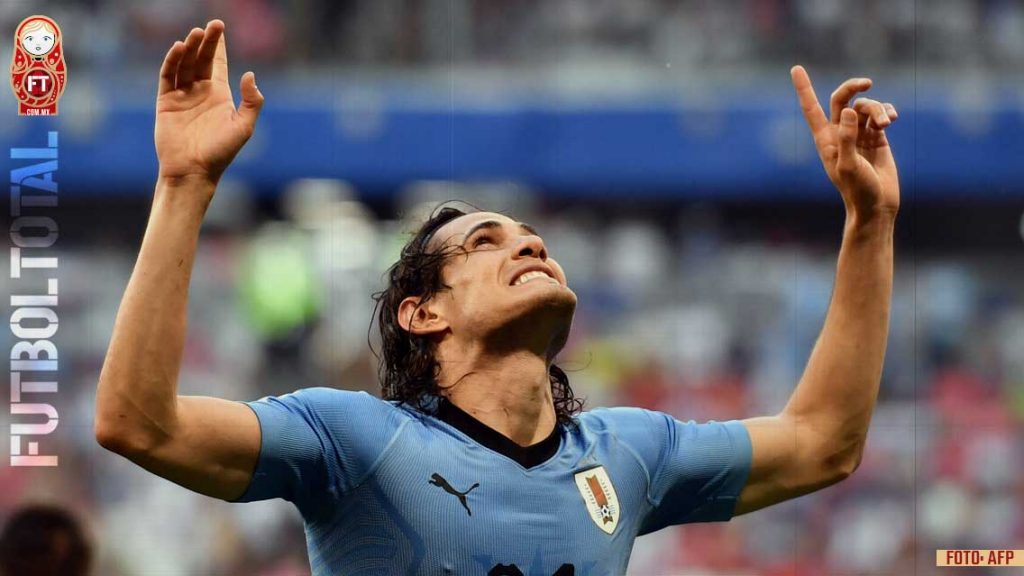 Cavani festeja su gol en Uruguay Rusia