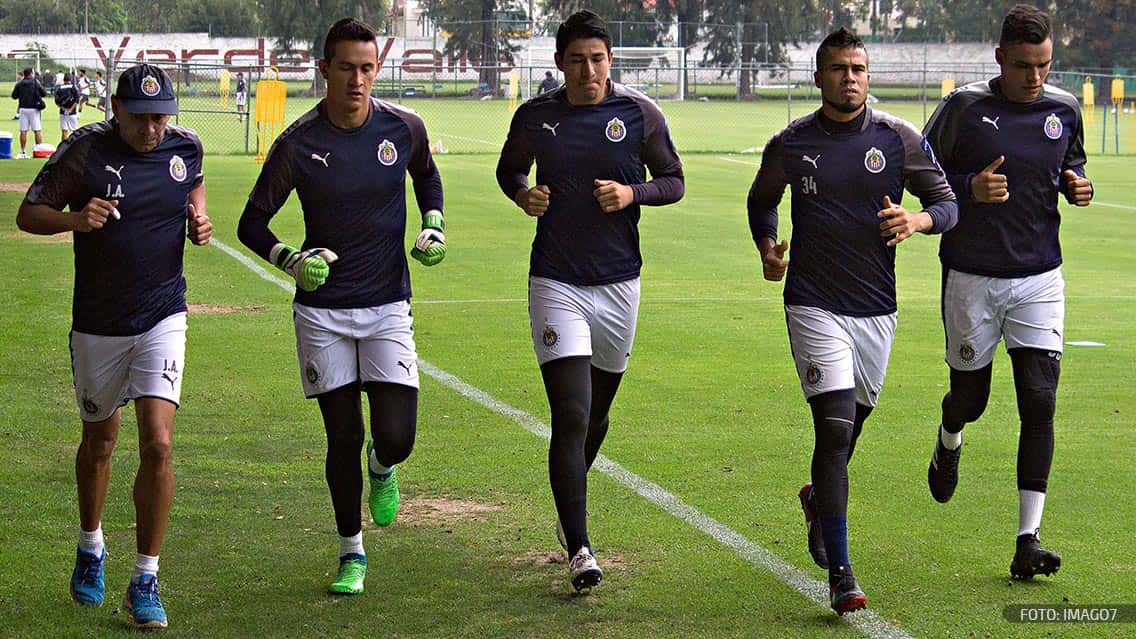 Liga MX le arruina a Chivas la presentación de su jersey