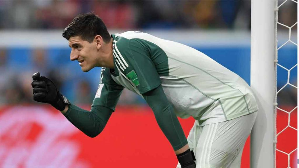 Courtois se disculpa con francia