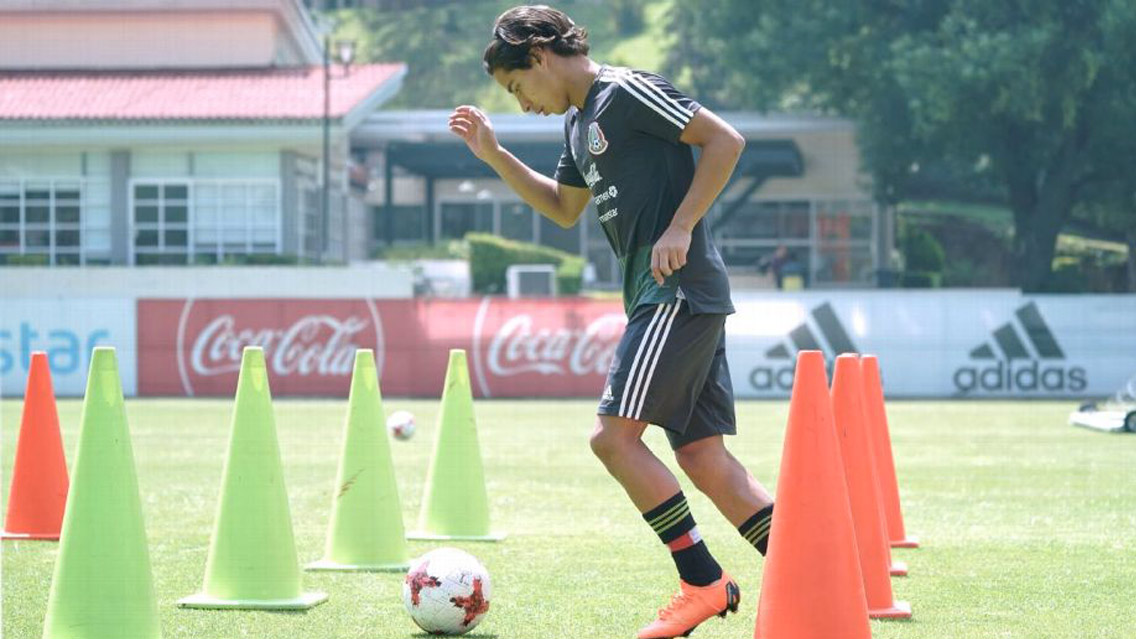 Diego Lainez es duda para iniciar los Centroamericanos