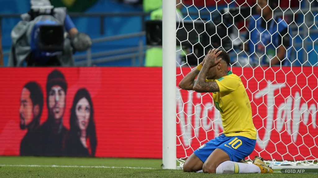 Brasil no pudo romper con la maldición mexicana en los mundiales