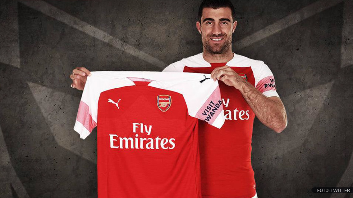 Arsenal sigue fortaleciéndose y ahora suma a Sokratis a sus filas