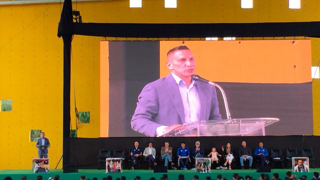 Chaco Giménez anuncia su retiro del futbol