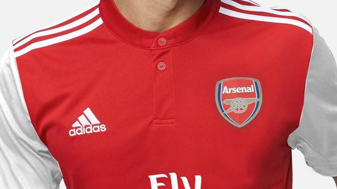 La camiseta del Arsenal con adidas
