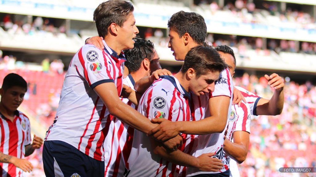 Chivas presume su nueva piel para el Mundial de Clubes