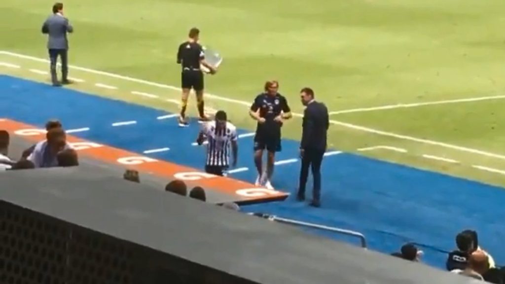 Diego Alonso y Celso Ortiz se habrían insultado