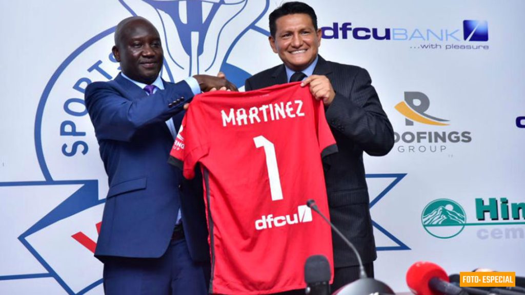 El D.T.  mexicano que dirigirá en Uganda