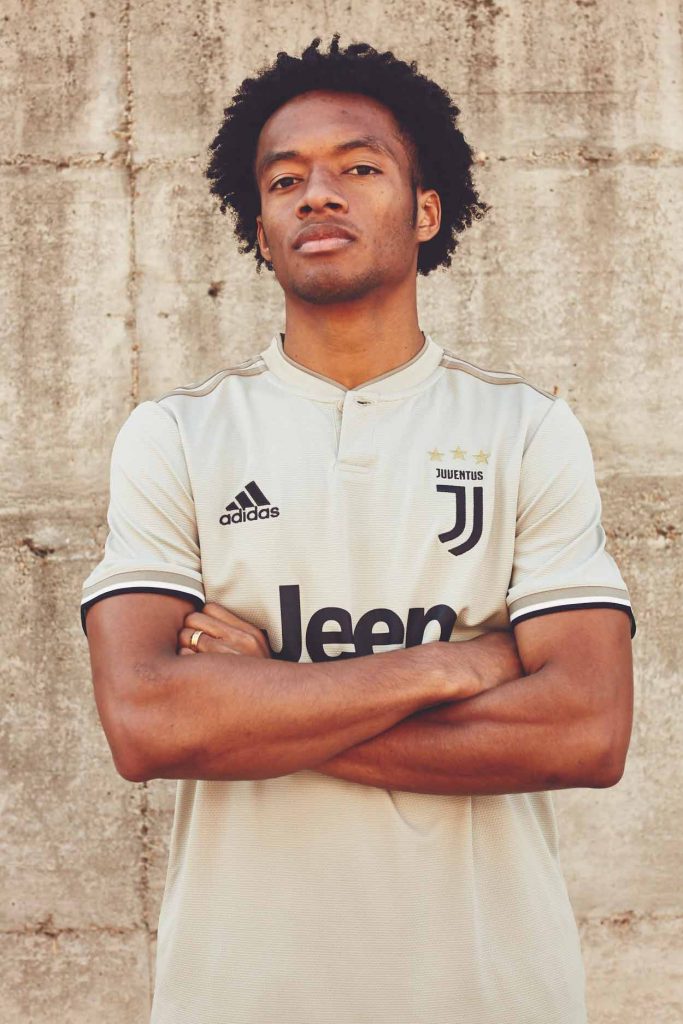 Juventus jersey visitante