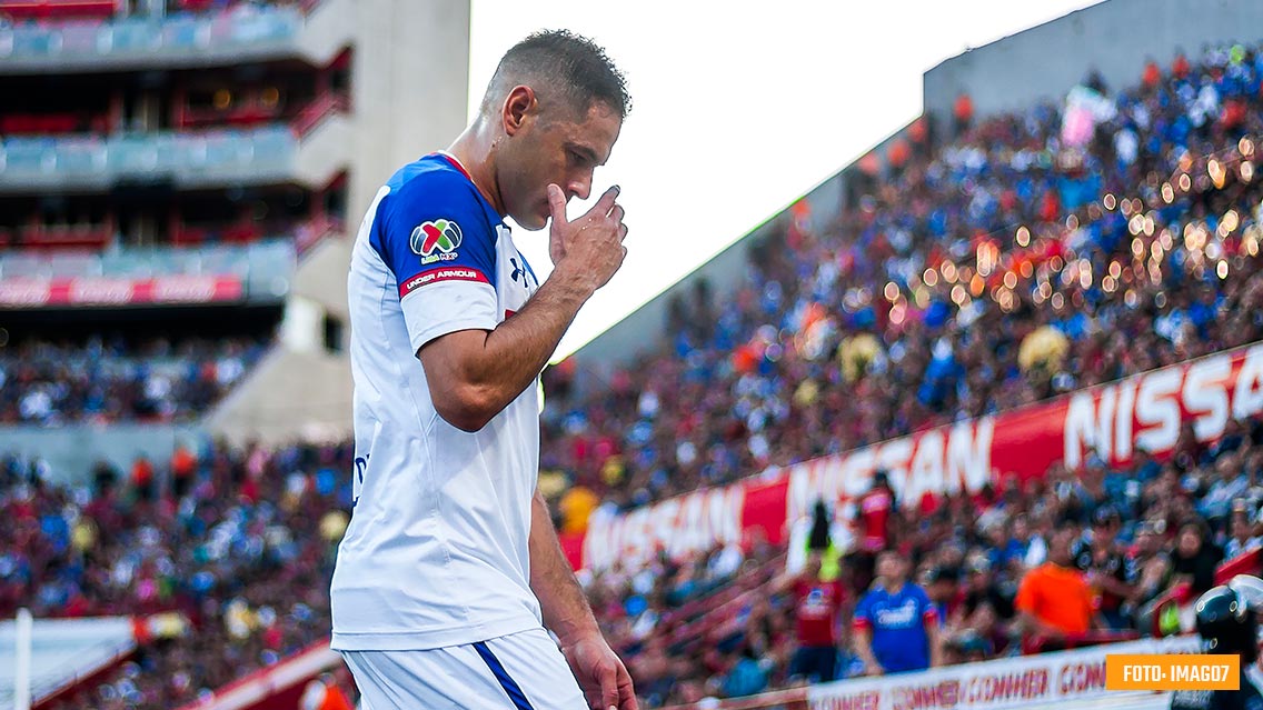 Pablo Aguilar pide disculpa a la afición de Cruz Azul