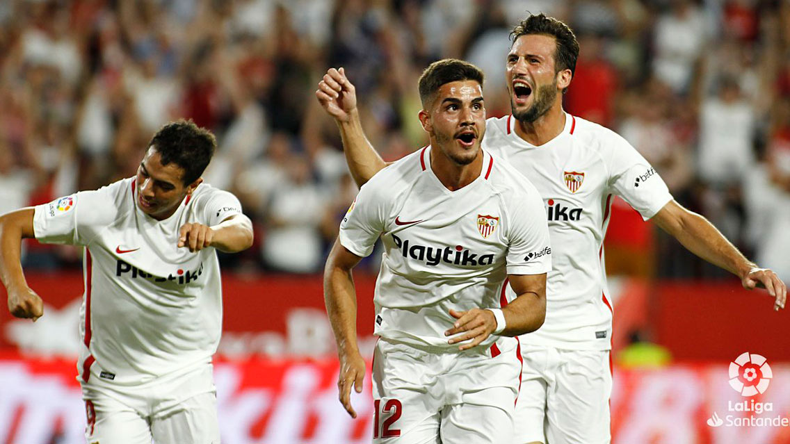 Sevilla sorprende y golea a Madrid en Liga