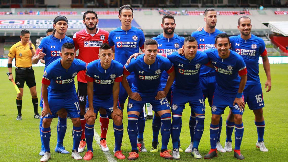 Bebé es bautizado con el nombre ‘Cruz Azul’