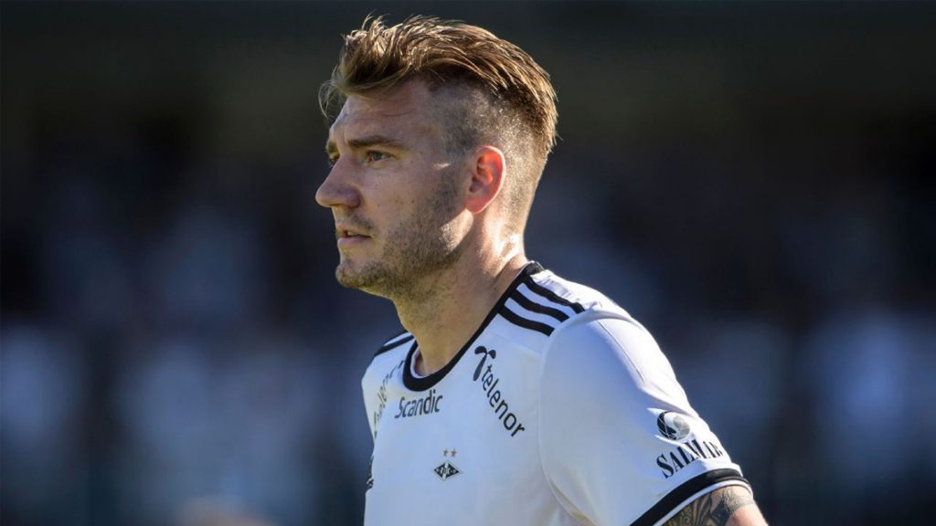 Nicklas Bendtner agrede y manda al hospital a un taxista
