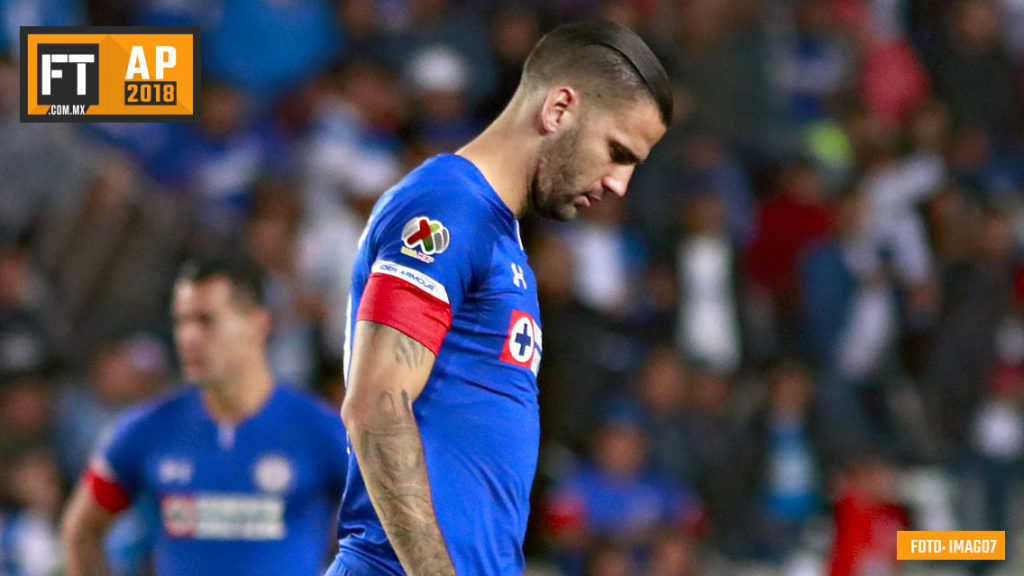 Cruz Azul sucumbe ante Pachuca y peligra su liderato