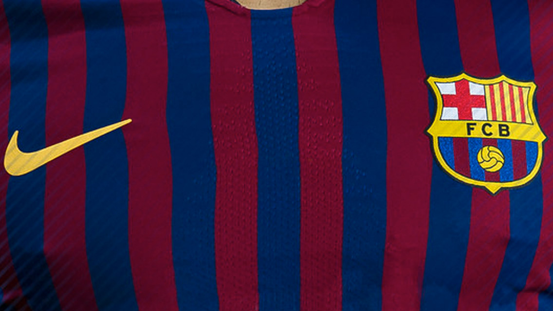 FC Barcelona presenta el nuevo diseño de su escudo