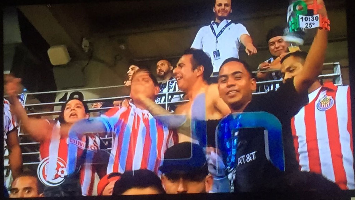 El Monterrey vs Chivas acabó en bronca entre aficionados