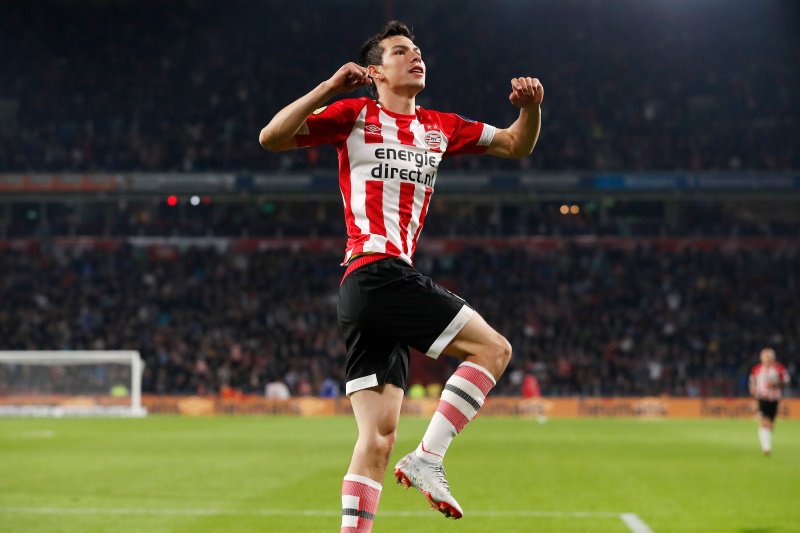 El PSV reconoce a Hirving Lozano por sus 25 goles