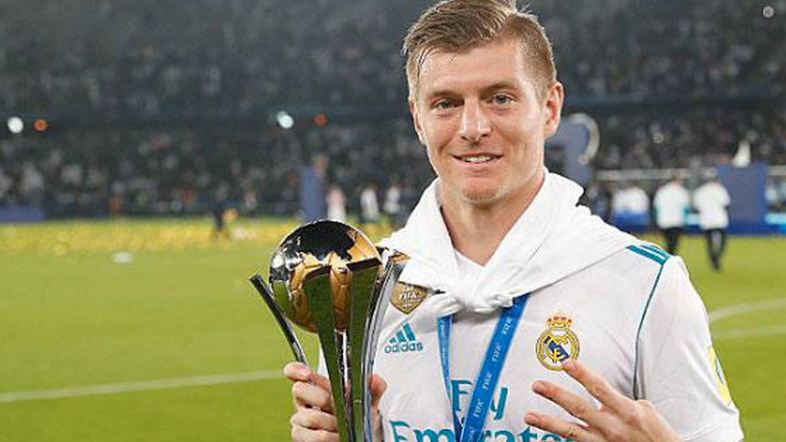 Toni Kroos. El alemán a pesar de ser clave en su selección y club no se ganó un lugar en la terna.