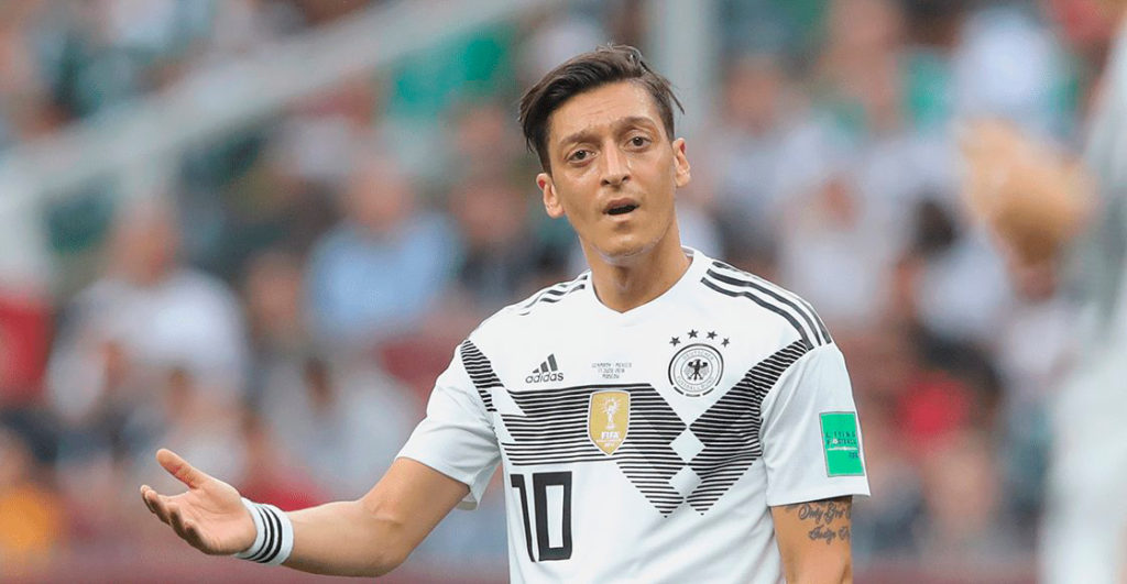 Mesut con la Selección Alemana.