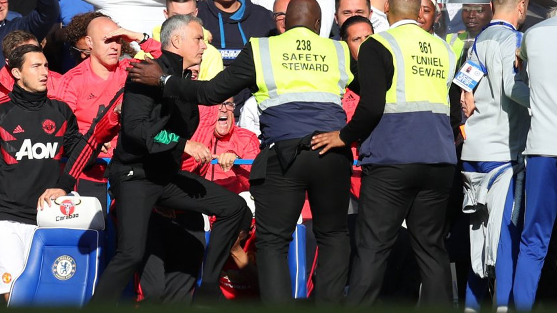 José Mourinho, a los golpes con asistente de Chelsea