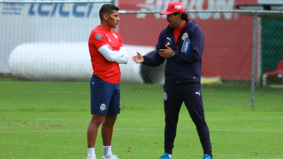 Carlos Salcido y Cardozo hablaron de forma prolongada