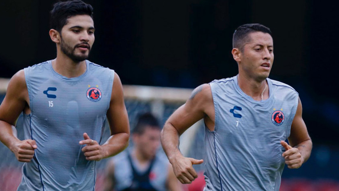 Carlos Esquivel entrenando con Veracruz