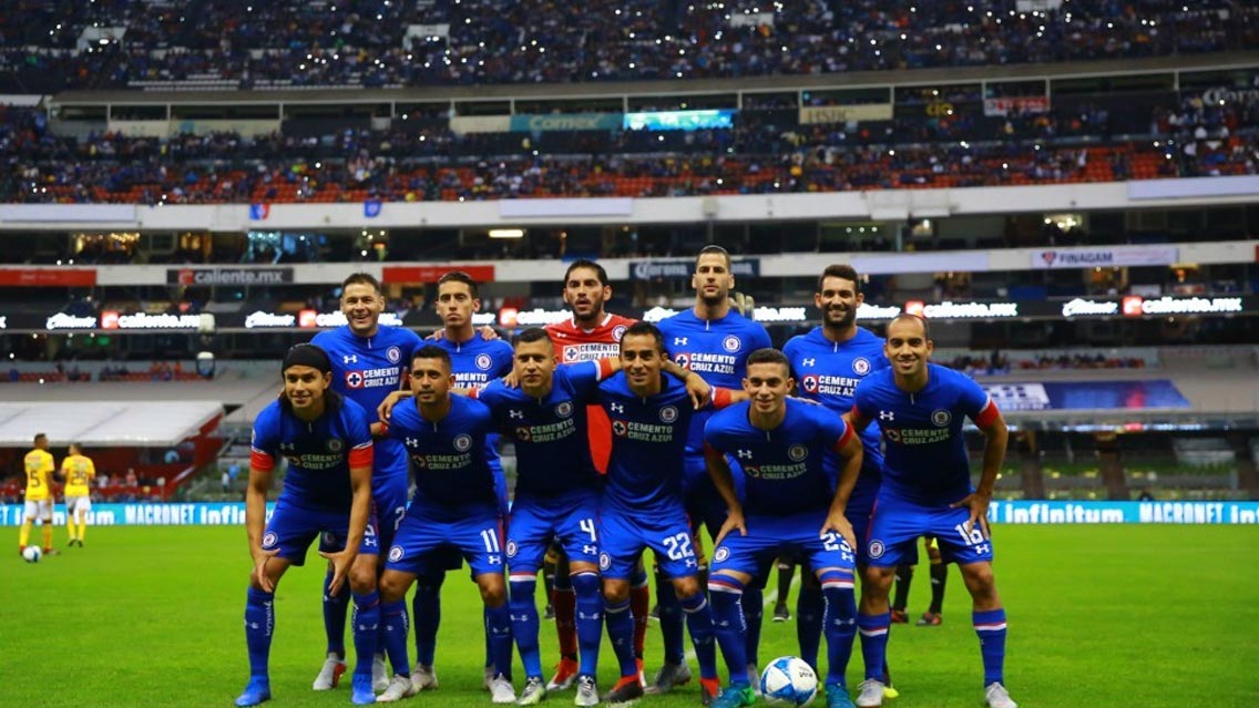 Cruz Azul pide a aficionados no rasurarse por el doblete