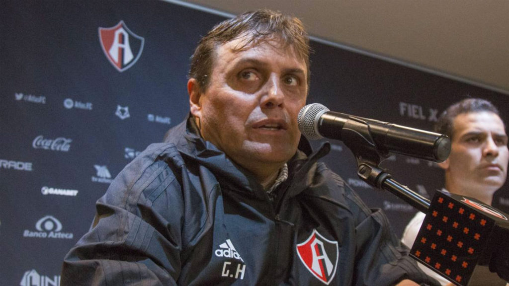 Guillermo Hoyos ya pidió refuerzos para Atlas